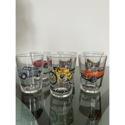 Komplet szklanek z motoryzacyjnym motywem